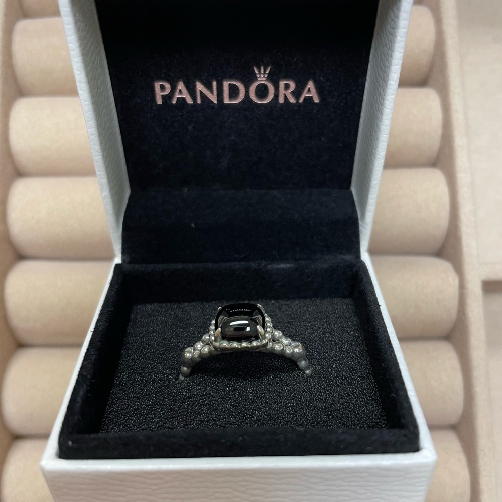 Pandora Ring Vibrant Spirit Black Crystal